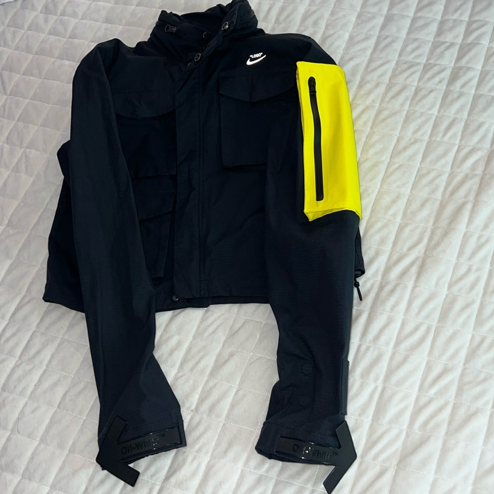 OFF WHITE Nike Gortex jacket